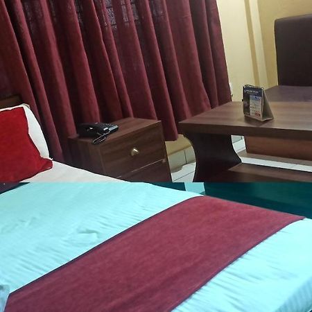 Hotel Royal Chautari, Butwāl 외부 사진
