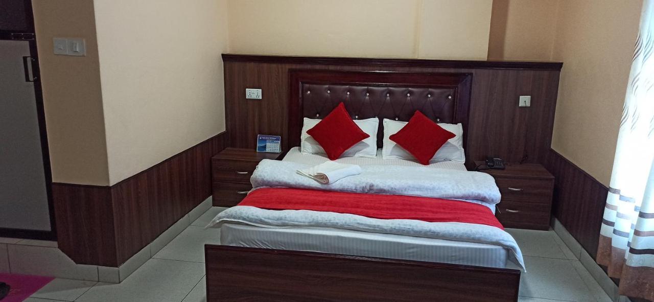 Hotel Royal Chautari, Butwāl 외부 사진